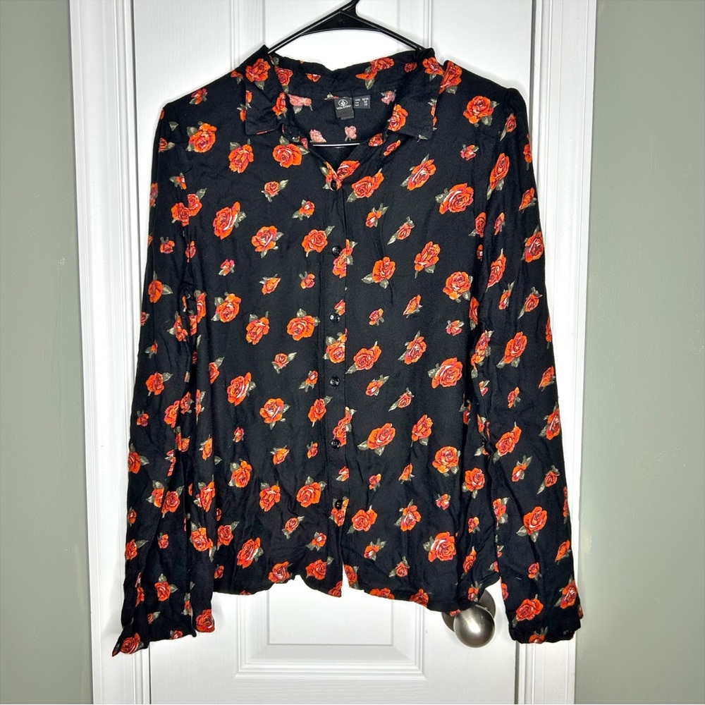 Volcom Black Vibrant Red Floral Button Down Open Back Long Sleeve Blouse Medium